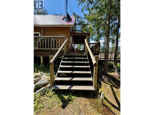 Main cabin - Lot 4 Pete Martin Bay, Sicamous, BC - Outdoor