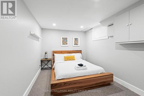 377 Summit Avenue, Ottawa, ON - Indoor Photo Showing Bedroom