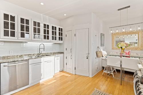 Kitchen - 5456 Place Grovehill, Montréal (Côte-Des-Neiges/Notre-Dame-De-Grâce), QC - Indoor