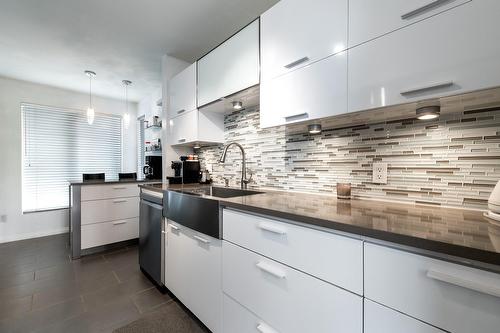 Kitchen - 1Z Av. Sauriol, Laval (Laval-Des-Rapides), QC 