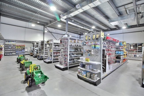 Overall view - 2042 Boul. Barrette, Val-D'Or, QC - Indoor Photo Showing Garage