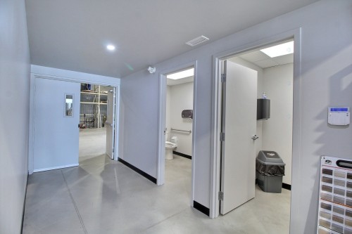 Powder room - 2042 Boul. Barrette, Val-D'Or, QC - Indoor Photo Showing Other Room