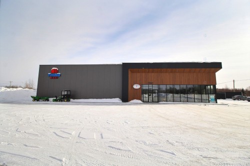 Front of Structure - 2042 Boul. Barrette, Val-D'Or, QC - Outdoor