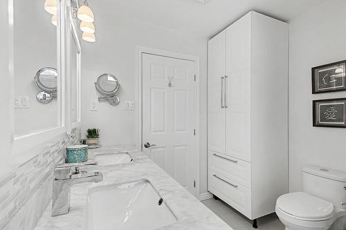 Bathroom - 1130 Rue Goyer, Saint-Bruno-De-Montarville, QC - Indoor Photo Showing Bathroom