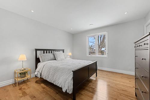 Bedroom - 1130 Rue Goyer, Saint-Bruno-De-Montarville, QC - Indoor Photo Showing Bedroom