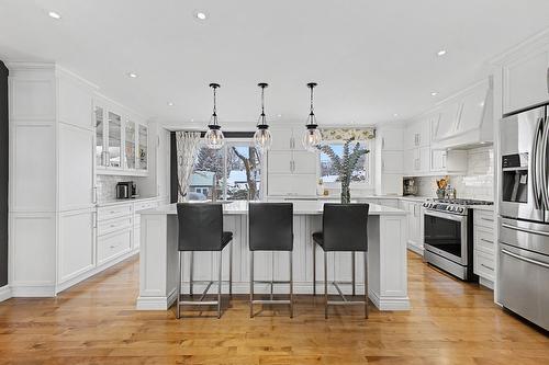 Kitchen - 1130 Rue Goyer, Saint-Bruno-De-Montarville, QC - Indoor Photo Showing Kitchen With Upgraded Kitchen