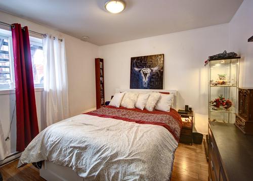 Primary bedroom - 1-9684 Av. Péloquin, Montréal (Ahuntsic-Cartierville), QC - Indoor Photo Showing Bedroom
