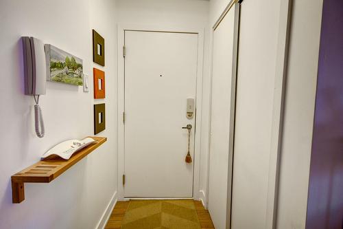 Hall - 1-9684 Av. Péloquin, Montréal (Ahuntsic-Cartierville), QC - Indoor Photo Showing Other Room