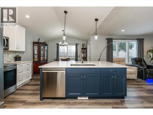 5488 Venta Drive, Prince George, BC - Indoor Photo Showing Kitchen With Upgraded Kitchen