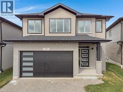 24 MOON Crescent  Cambridge, ON N1S 5B4