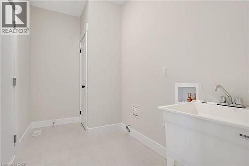 24 Moon Crescent, Cambridge, ON - Indoor Photo Showing Other Room