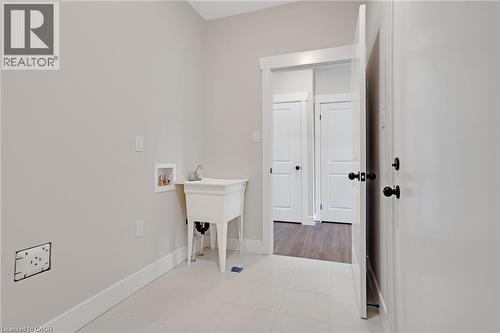 24 Moon Crescent, Cambridge, ON - Indoor Photo Showing Other Room