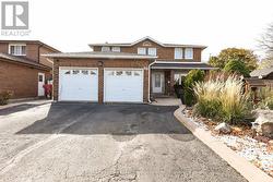 B - 90 PROFESSOR'S LAKE PARKWAY  Brampton, ON L6S 3V2