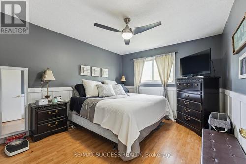82 Lynden Circle, Halton Hills, ON - Indoor Photo Showing Bedroom