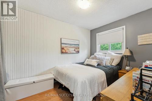 82 Lynden Circle, Halton Hills, ON - Indoor Photo Showing Bedroom