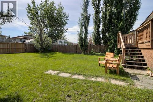 7 Cayuga Place W, Lethbridge, AB - Outdoor