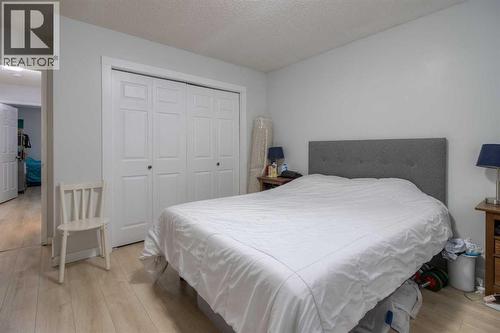 7 Cayuga Place W, Lethbridge, AB - Indoor Photo Showing Bedroom