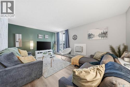 7 116 Acadia Court, Saskatoon, SK - Indoor Photo Showing Living Room