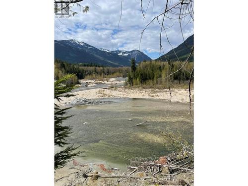 4144 Passmore Upper Road, Winlaw, BC 