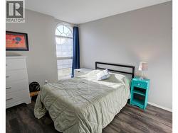 2nd Bedroom with closets - 