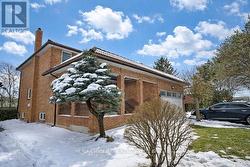 BSMNT - 19 RAYMERVILLE DRIVE  Markham, ON L3P 5J4