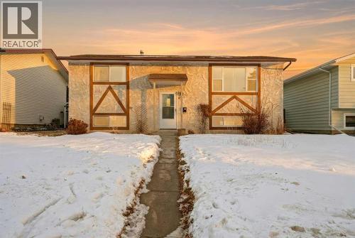 48 Nash Street  Red Deer, AB T4P 1N9