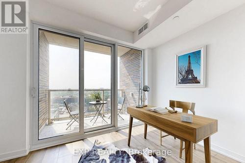 607 - 1787 St Clair Avenue W, Toronto, ON - Indoor