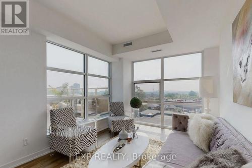 607 - 1787 St Clair Avenue W, Toronto, ON - Indoor Photo Showing Living Room