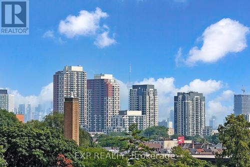 607 - 1787 St Clair Avenue W, Toronto, ON - Outdoor With Facade