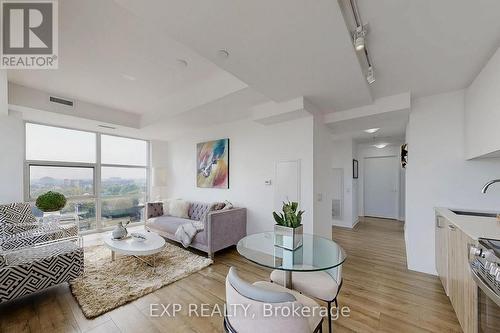 607 - 1787 St Clair Avenue W, Toronto, ON - Indoor