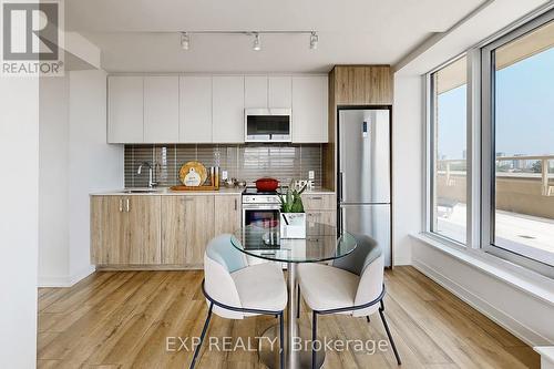 607 - 1787 St Clair Avenue W, Toronto, ON - Indoor