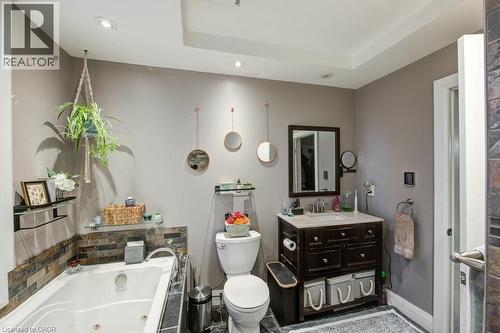 83 Oxford Street, Woodstock, ON - Indoor Photo Showing Bathroom