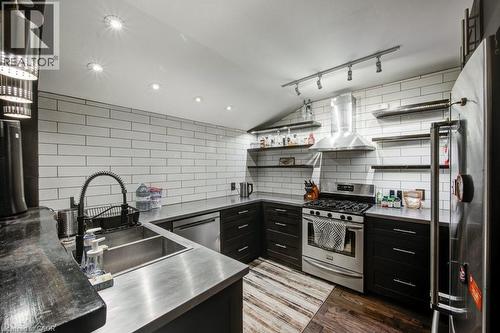 83 Oxford Street, Woodstock, ON - Indoor Photo Showing Kitchen With Double Sink With Upgraded Kitchen