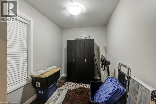 83 Oxford Street, Woodstock, ON - Indoor