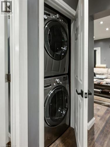 83 Oxford Street, Woodstock, ON - Indoor Photo Showing Laundry Room