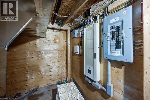 83 Oxford Street, Woodstock, ON - Indoor