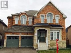8 STONECROP ROAD  Brampton, ON L6Y 2Z3
