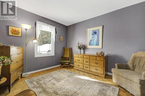 13 Mcmurdo Court, Ottawa, ON - Indoor