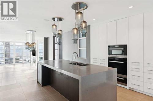 GREAT VIEWS FROM THE KITCHEN - 530 Crescent Road Nw, Calgary, AB - Indoor Photo Showing Kitchen With Double Sink With Upgraded Kitchen