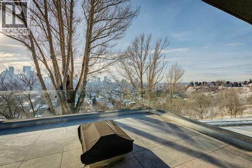 MOUNTAIN VIEWS ON A CLEAR DAY - 530 Crescent Road Nw, Calgary, AB - Outdoor With View