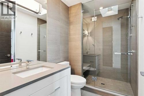 THIRD BEDROOM ENSUITE BATH - 530 Crescent Road Nw, Calgary, AB - Indoor Photo Showing Bathroom