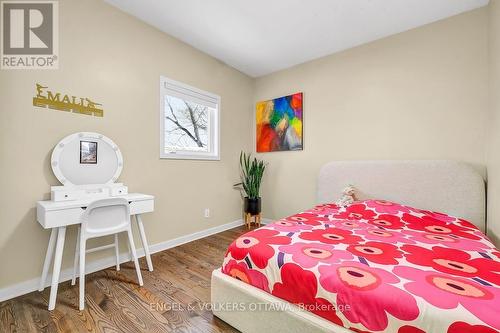 32 Sims Avenue, Ottawa, ON - Indoor Photo Showing Bedroom