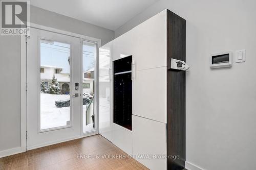 32 Sims Avenue, Ottawa, ON - Indoor Photo Showing Other Room