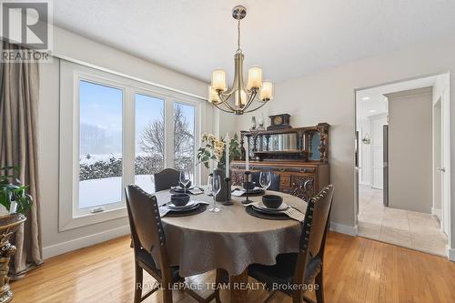 2690 Hickson Crescent, Ottawa, ON - Indoor Photo Showing Dining Room