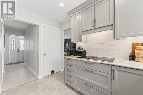 2690 Hickson Crescent, Ottawa, ON - Indoor Photo Showing Kitchen