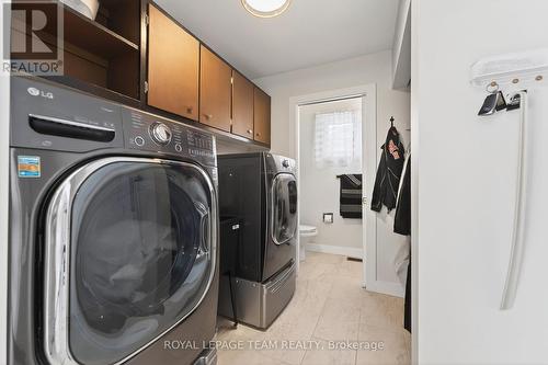 2690 Hickson Crescent, Ottawa, ON - Indoor Photo Showing Laundry Room