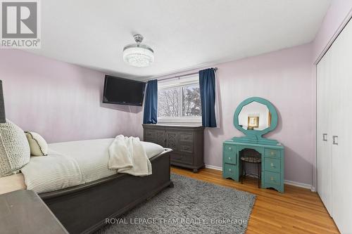 2690 Hickson Crescent, Ottawa, ON - Indoor Photo Showing Bedroom