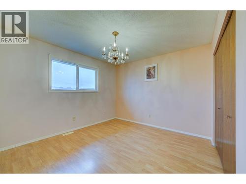 1047 Lamar Place, Kamloops, BC - Indoor Photo Showing Other Room