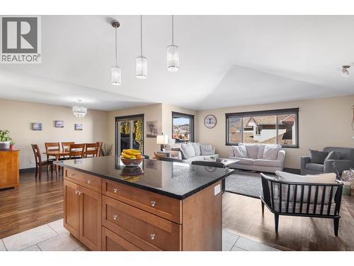 3284 Redecopp Court, Lake Country, BC - Indoor