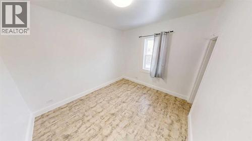 1505 8 Avenue S, Lethbridge, AB - Indoor Photo Showing Other Room